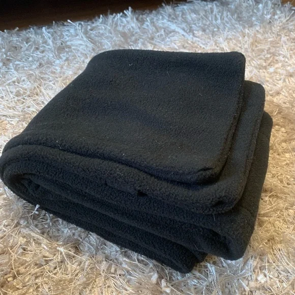 Black Fleece Scarf - Velcro opening - Picture 4 of 5